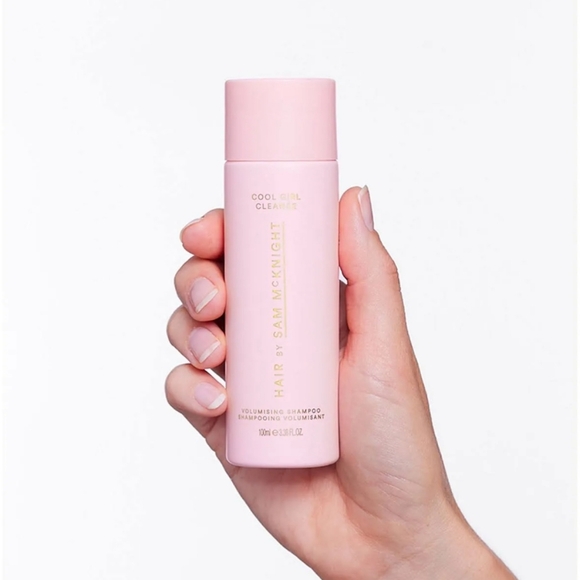 2/$55! Hair by Sam McKnight Cool Girl Volume Cleanse Shampoo - Picture 1 of 7